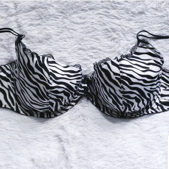 smart & sexy Other - Smart&Sexy Zebra Demi Cup Bra 40D